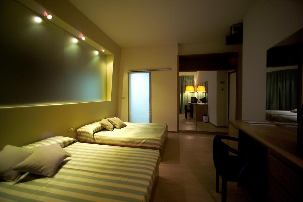 Hotel President Silvi Marina Δωμάτιο φωτογραφία